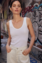Load image into Gallery viewer, The Scoop It Up Tank in White
